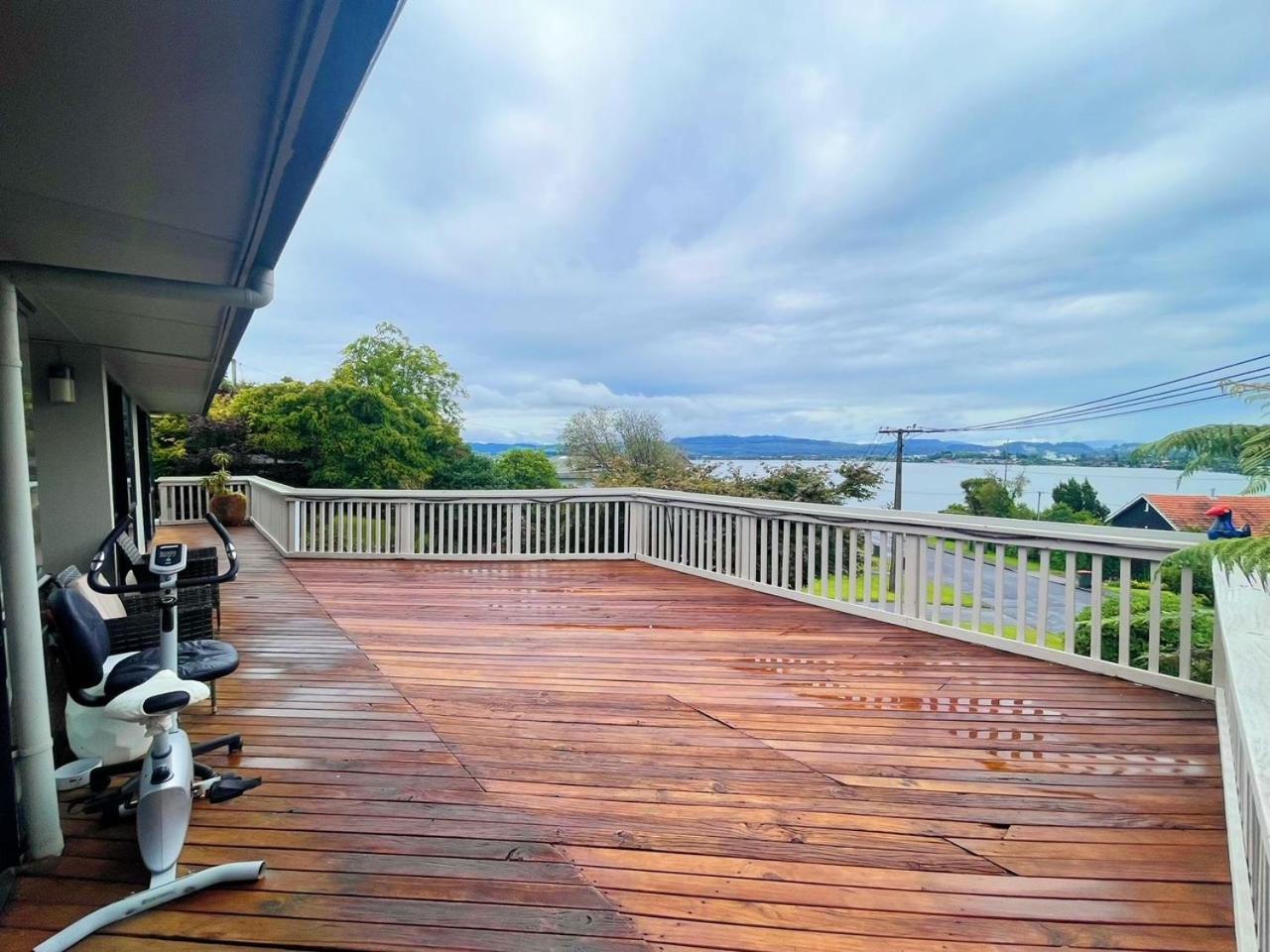 Premium Lake View Home Роторуа Екстериор снимка